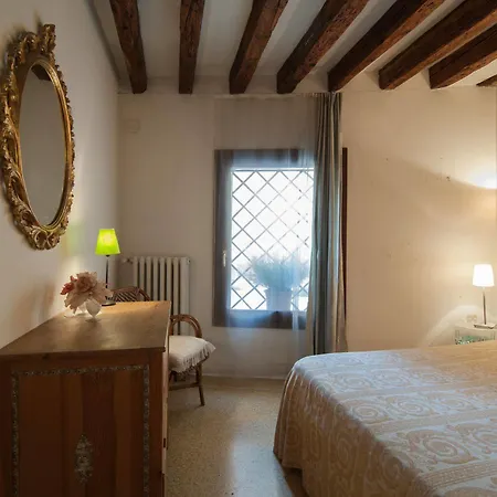 Grandiben Daire Venedik